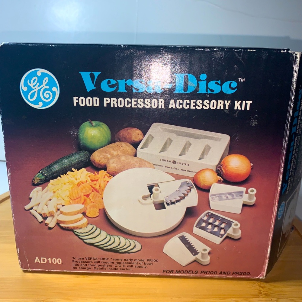 Vintage GE Versa-Disc Food Processor Accessory Kit AD-1 Blender Slicer Shredder